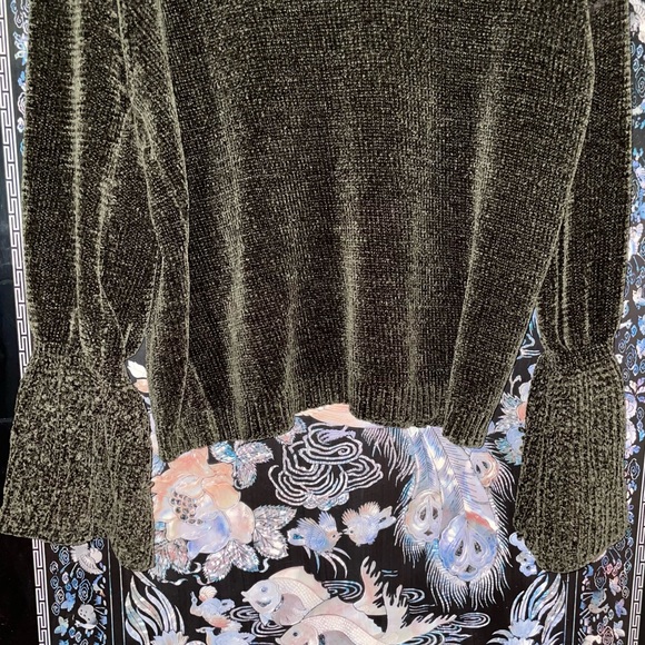 Olive green chenille sweater - Picture 3 of 6